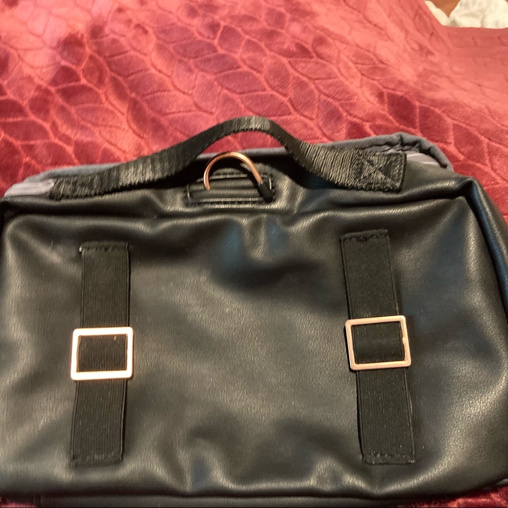 Canary Traveling bag color Black - Picture 2 of 3